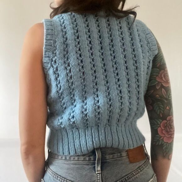 Vintage Handmade Knit Baby Blue Sweater Vest Size XS-S - Picture 4 of 6